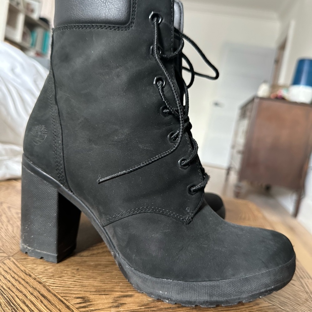 Timberland Women's Black Lace-Up Boots
